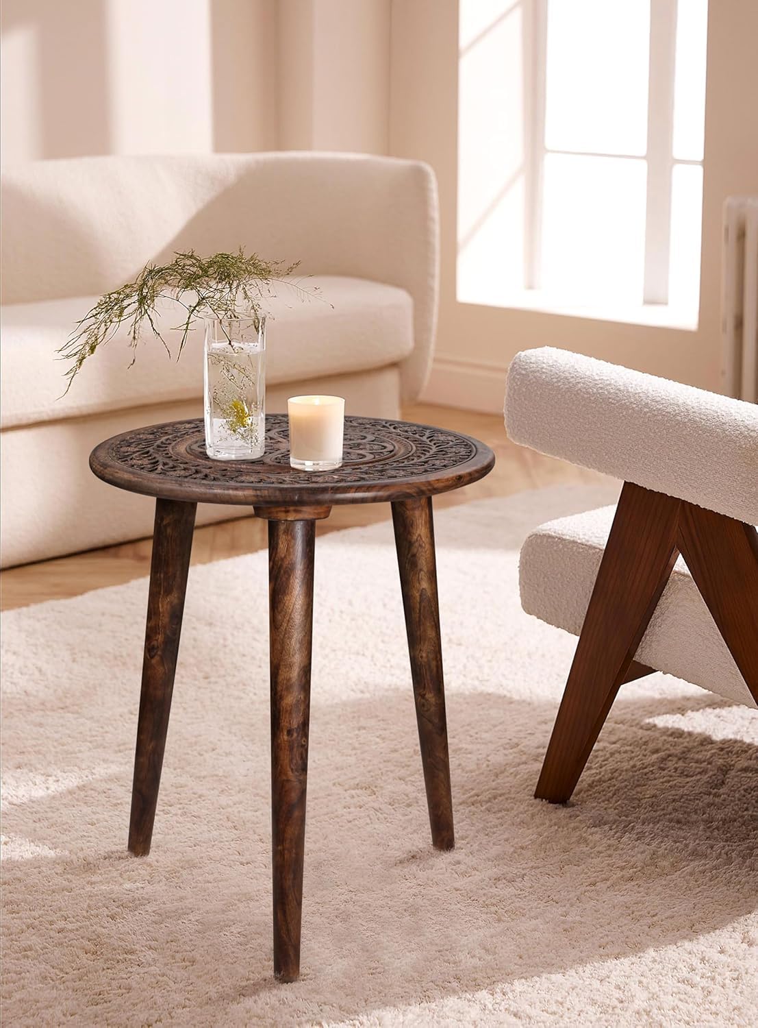 Round Solid Wood End Table – Hand-Carved Top, 3-Leg Design (18”×22”)